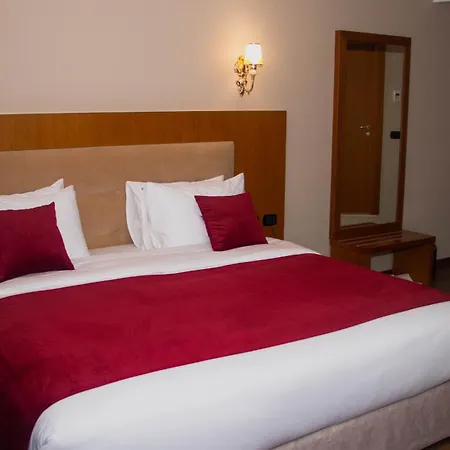 Albanopolis Hotel-3